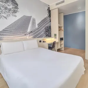 3* 호텔 세니시오 가리발디